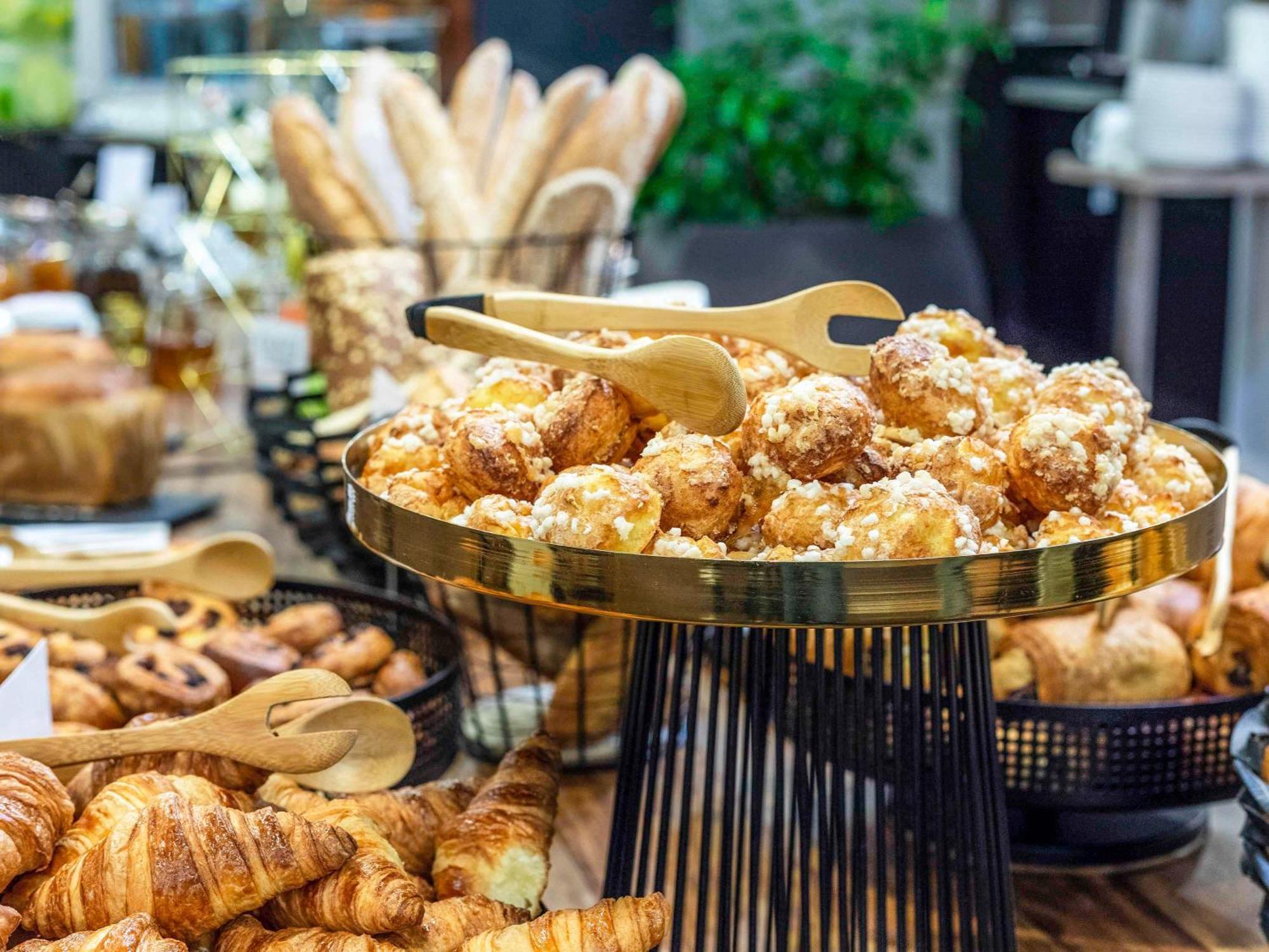 Mercure Moulins Centre Hotel De Paris Екстериор снимка