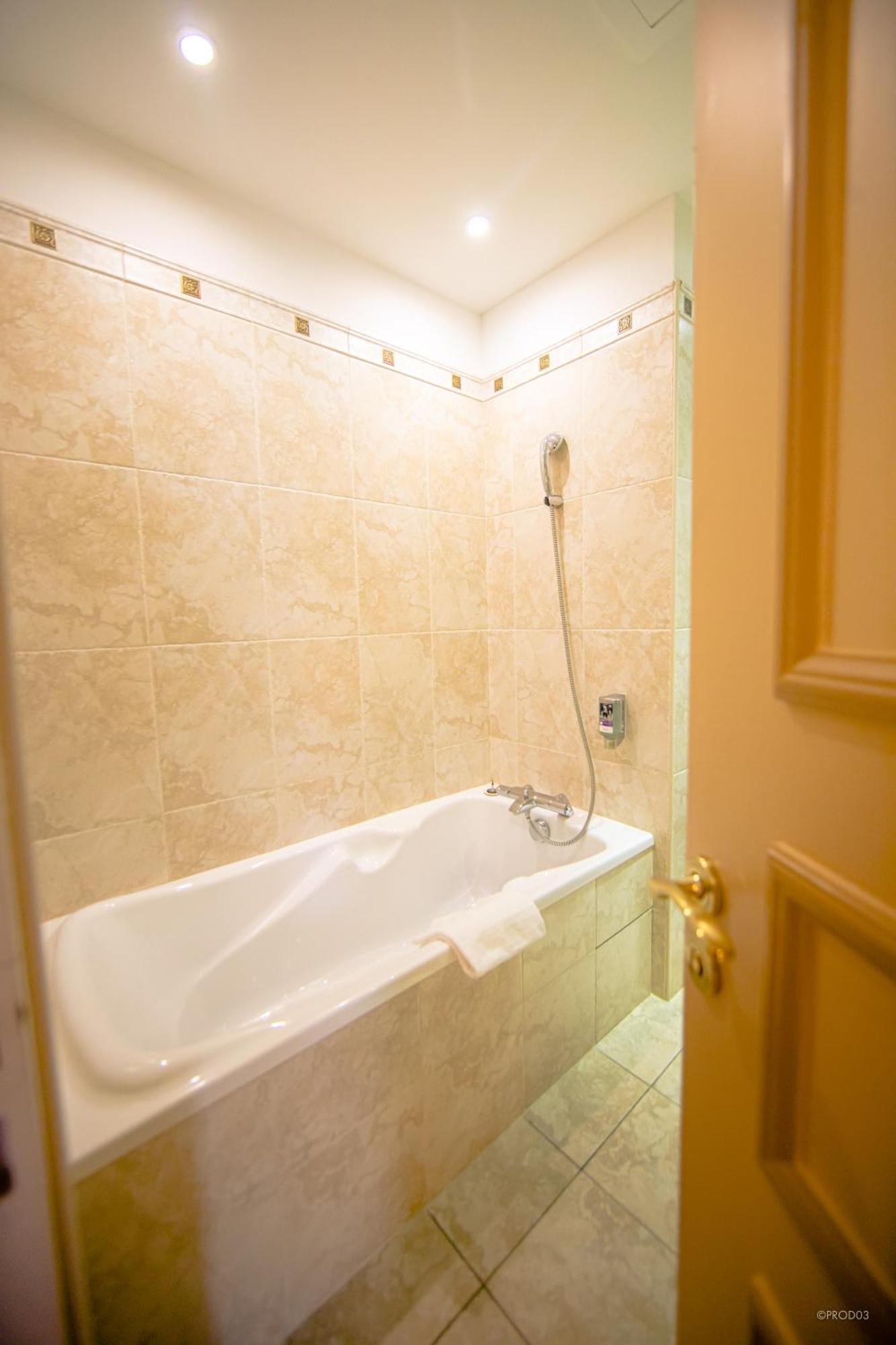 Mercure Moulins Centre Hotel De Paris Екстериор снимка