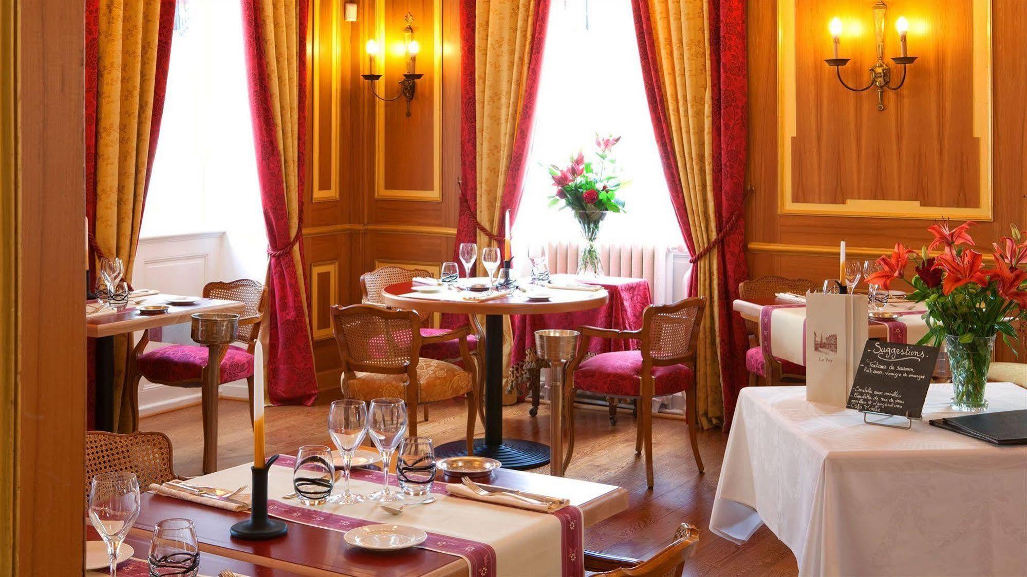 Mercure Moulins Centre Hotel De Paris Екстериор снимка