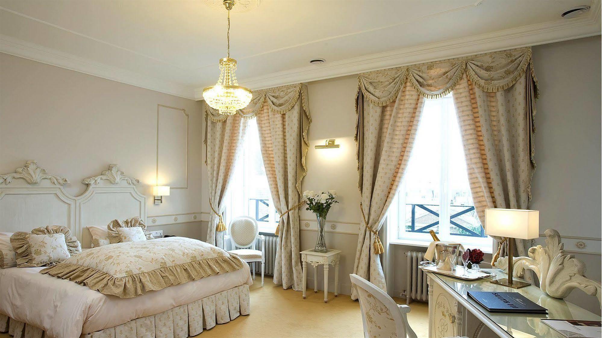 Mercure Moulins Centre Hotel De Paris Екстериор снимка